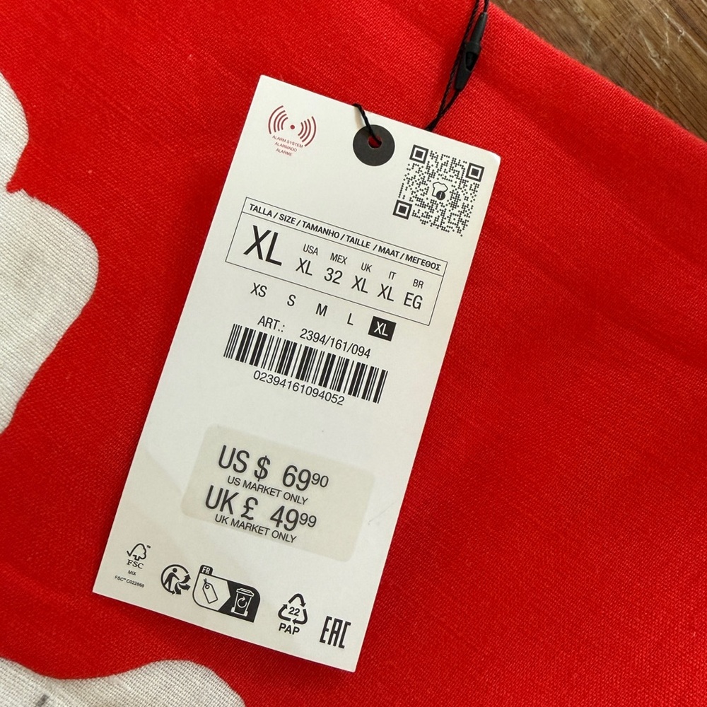 Zara Red Skirt with White Floral Print - Picture 3 of 6